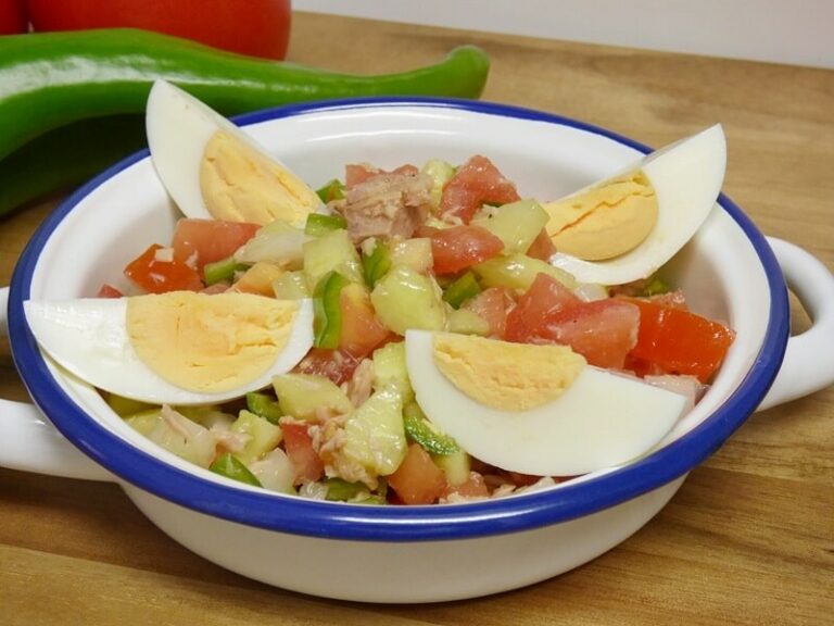 Ensalada Pipirrana, Fácil Y Refrescante - Mis Cosillas De Cocina