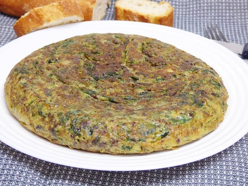 Tortilla de espinacas con morcilla 