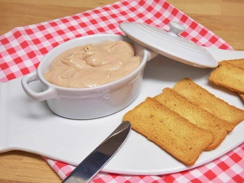 Paté de atún y anchoas