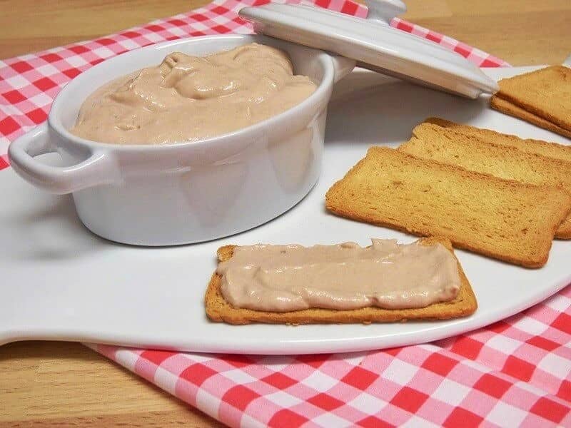 Paté de atún y anchoas