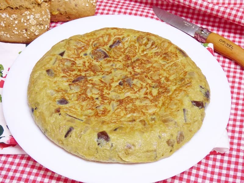 Tortilla de berenjena y cebolla